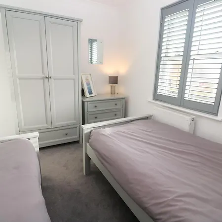 15 Tower Meadows Penzance