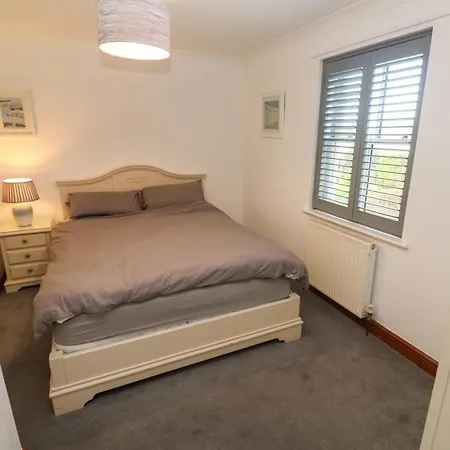 15 Tower Meadows * Penzance